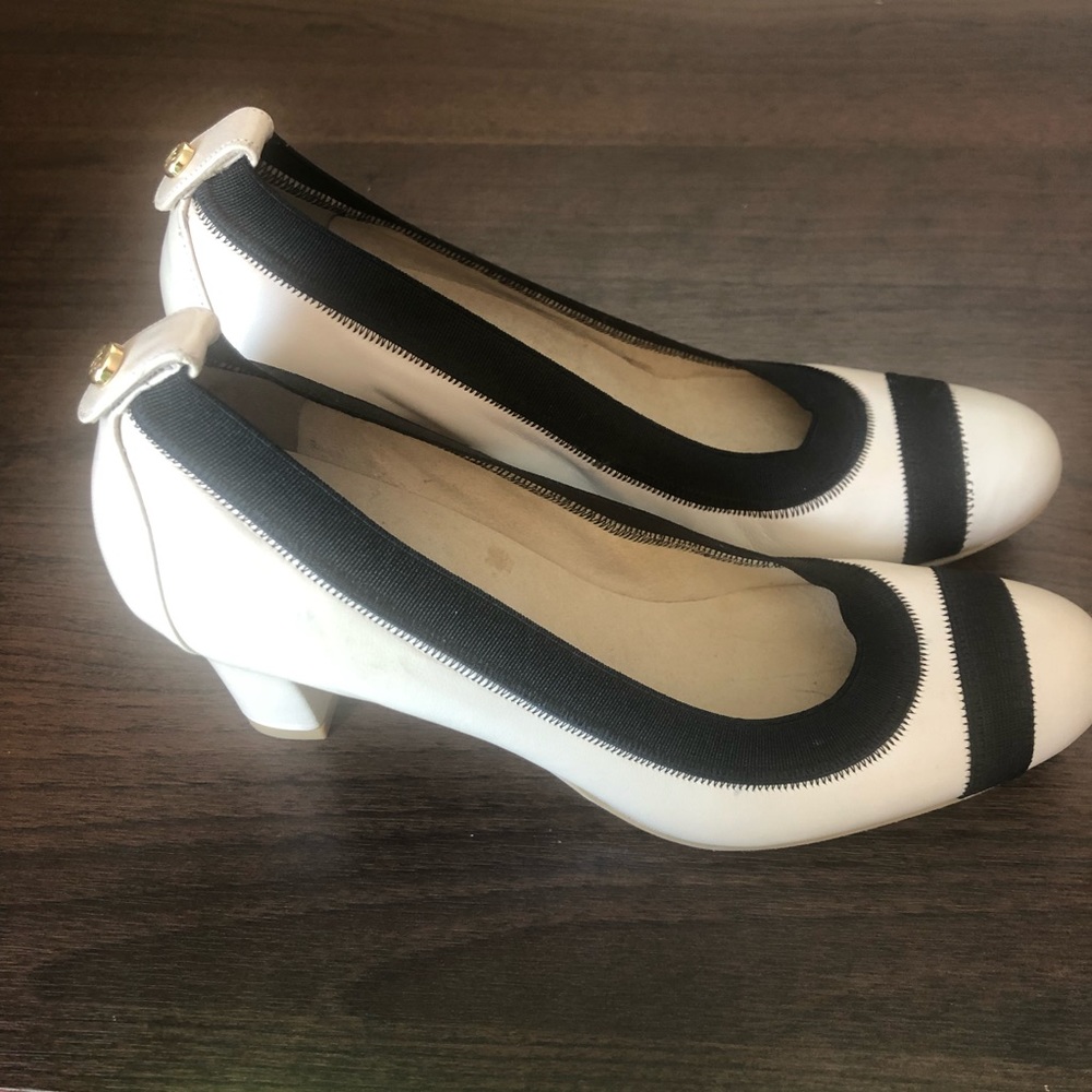 Stuart Weitzman Pumps
